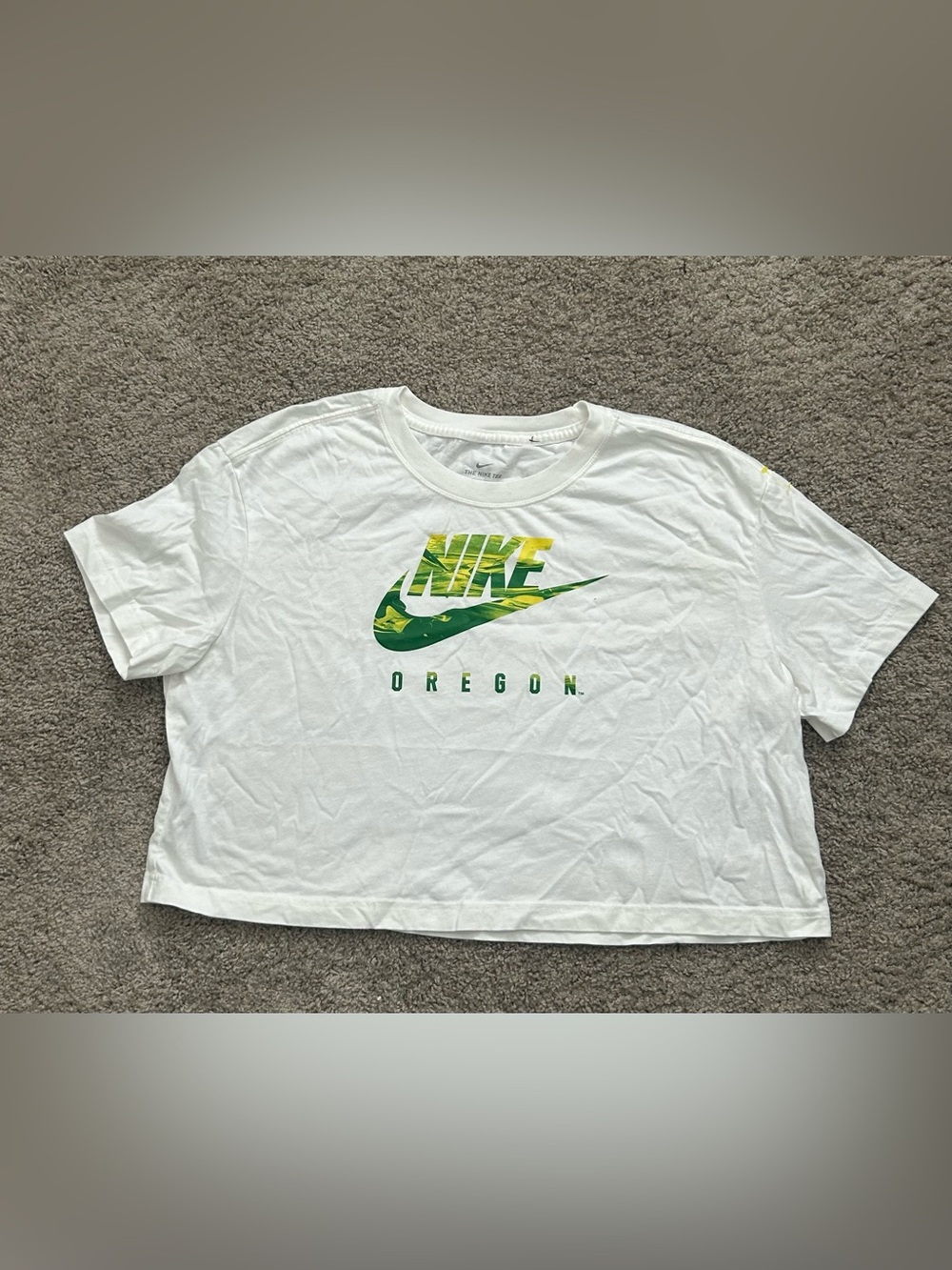 Nike Women’s Oregon Graphic Relaxed Cropped T-Shirt White Short Sleeve Size L